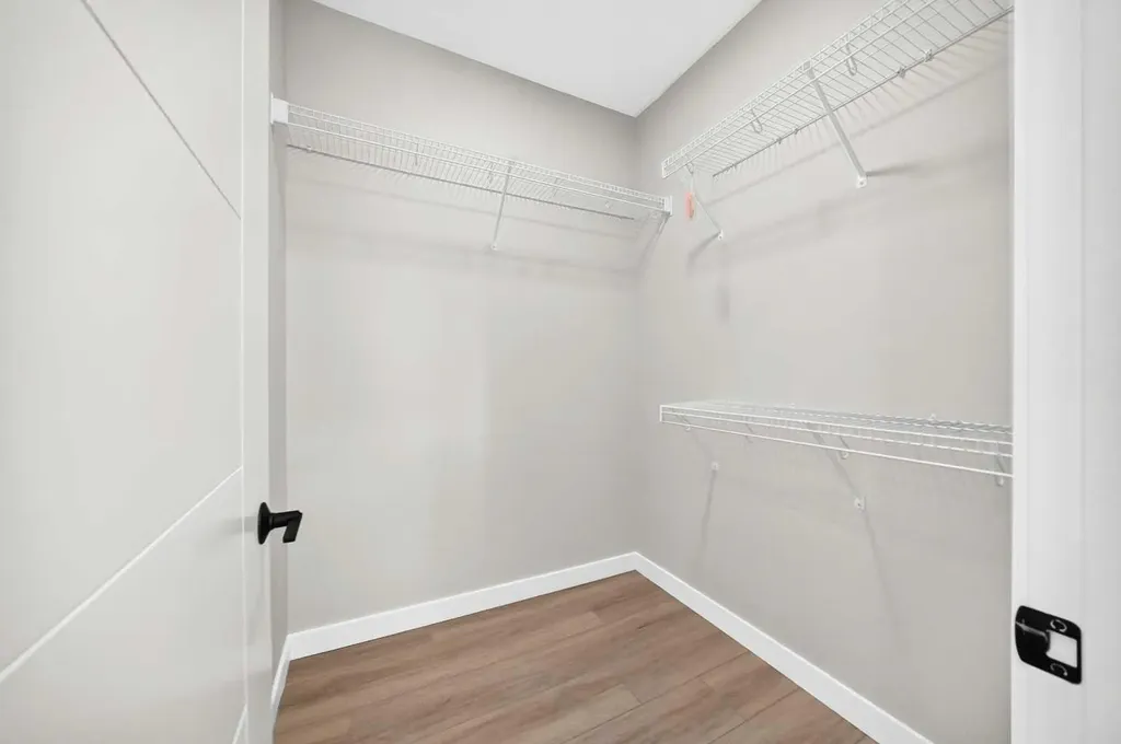 120 Magnolia Manor SE Calgary AB T3M 2Z8