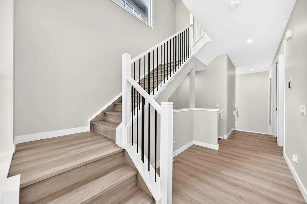 120 Magnolia Manor SE Calgary AB T3M 2Z8