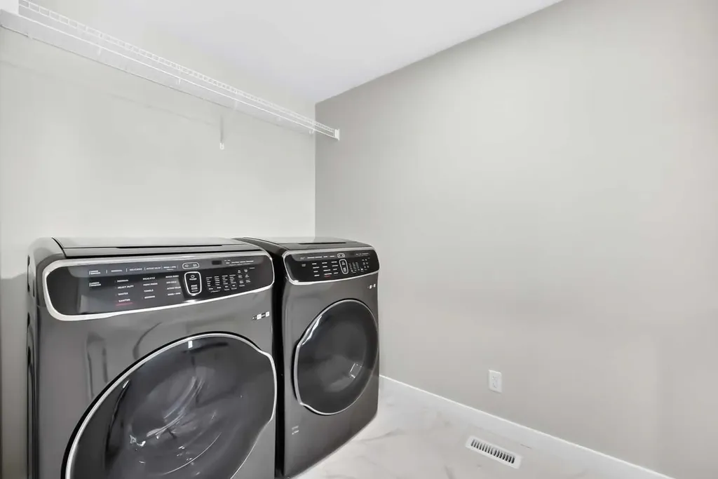 120 Magnolia Manor SE Calgary AB T3M 2Z8