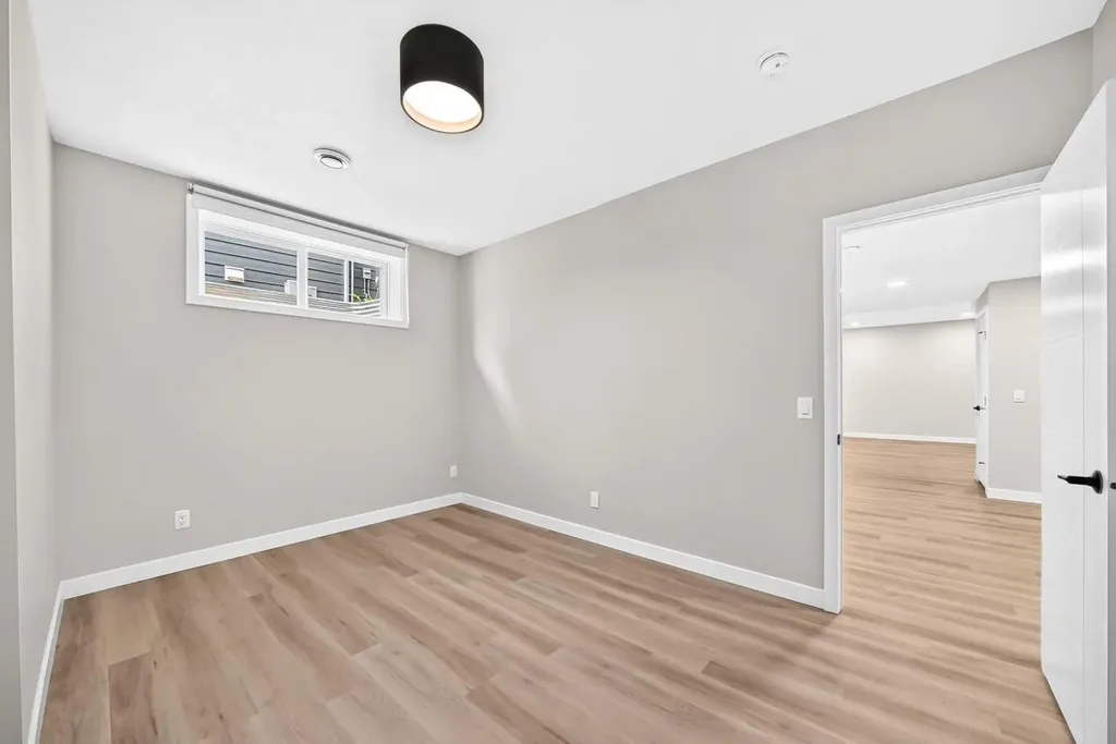 120 Magnolia Manor SE Calgary AB T3M 2Z8