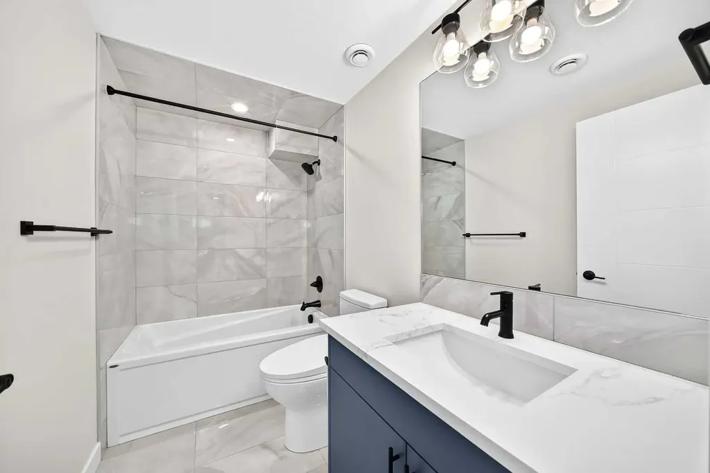 120 Magnolia Manor SE Calgary AB T3M 2Z8