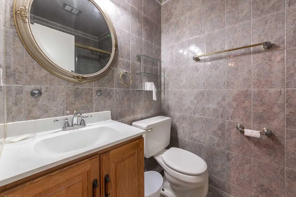 4711 44 Street Lloydminster SK S9V 0G5