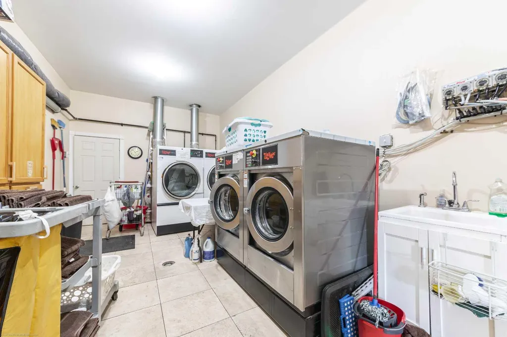 4711 44 Street Lloydminster SK S9V 0G5