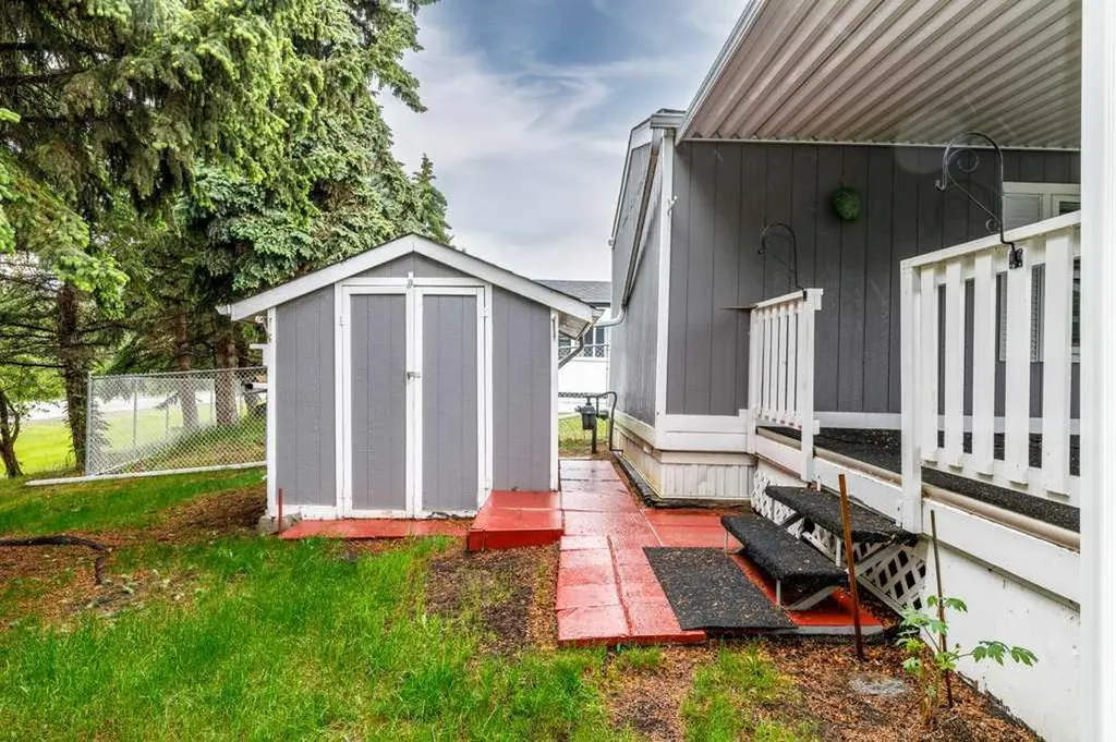 37543 England Way Rural Red Deer County AB T4S 2C3