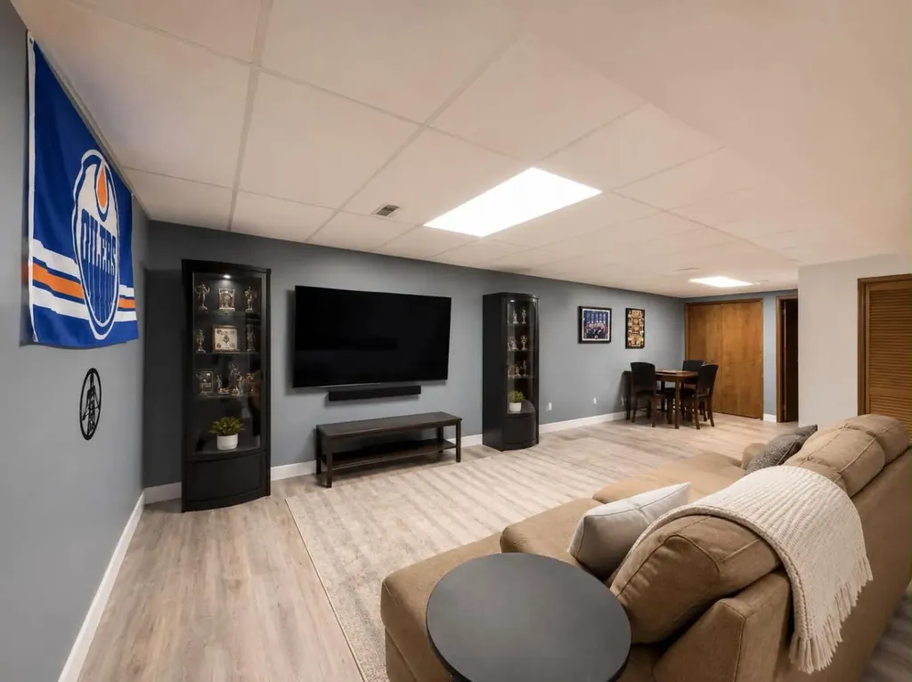 10542 98th Avenue Grande Cache AB T0E0Y0