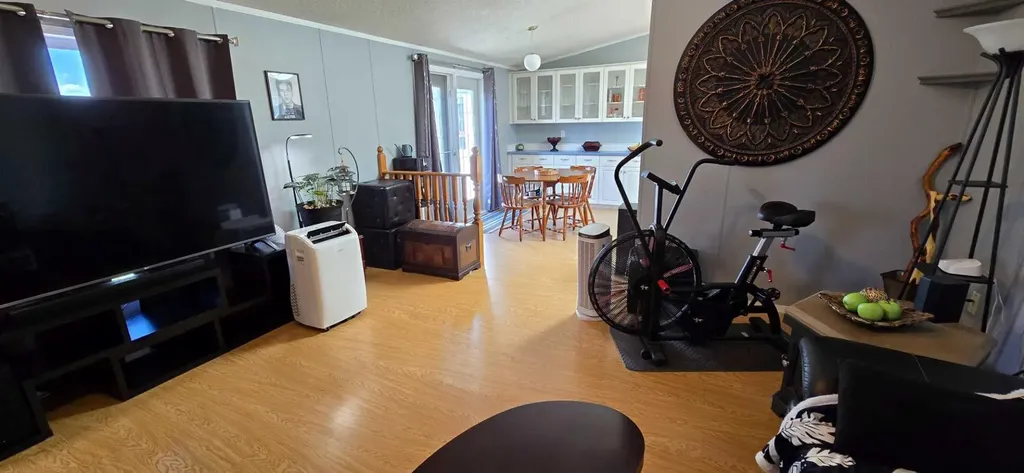 517 9 Street Fox Creek AB t0h1p0