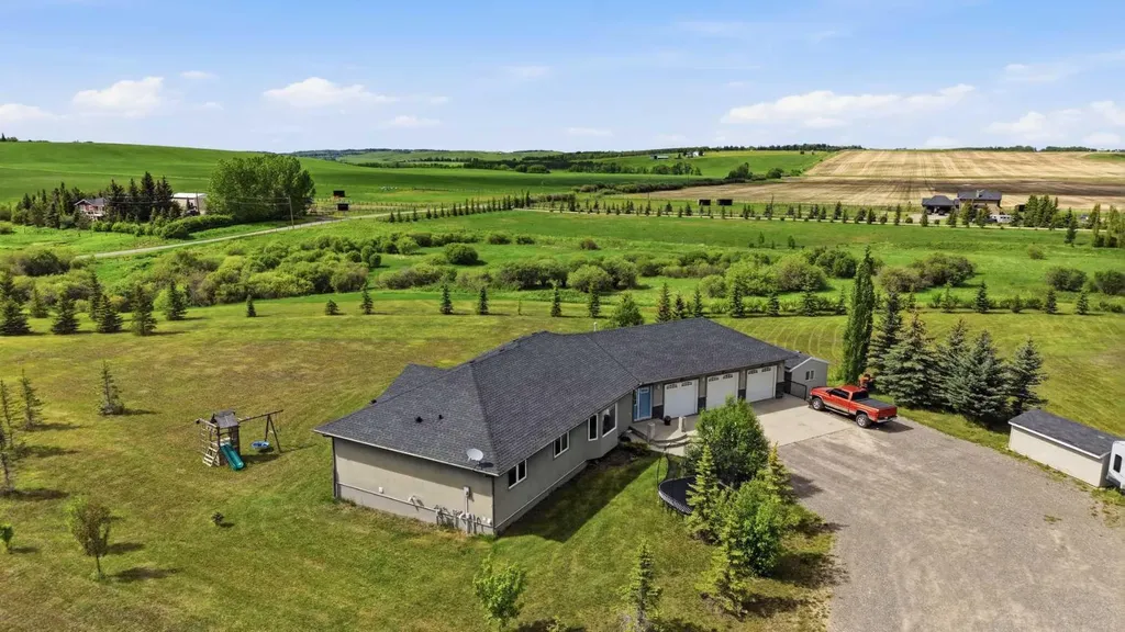 258058 48 Street W Rural Foothills County AB T1S 5V8