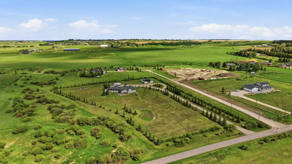 258058 48 Street W Rural Foothills County AB T1S 5V8