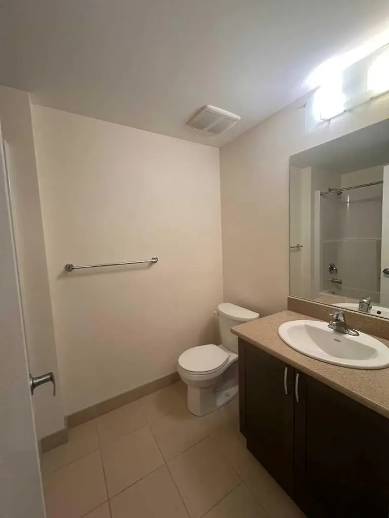 30 Brentwood Common NW Calgary AB T2L 2L8