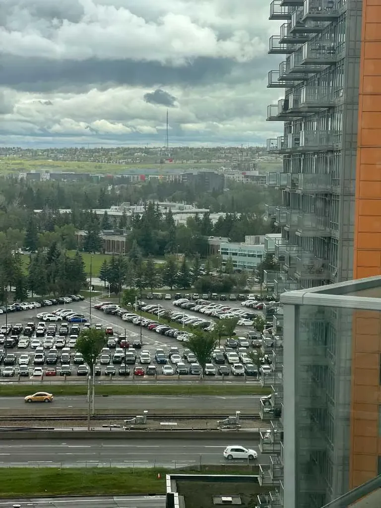 30 Brentwood Common NW Calgary AB T2L 2L8