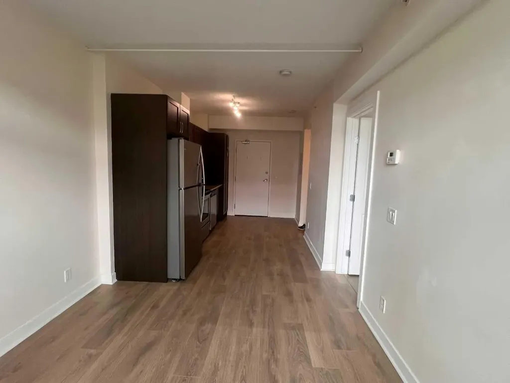 30 Brentwood Common NW Calgary AB T2L 2L8