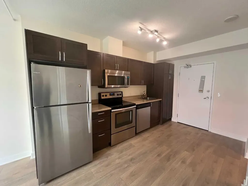30 Brentwood Common NW Calgary AB T2L 2L8