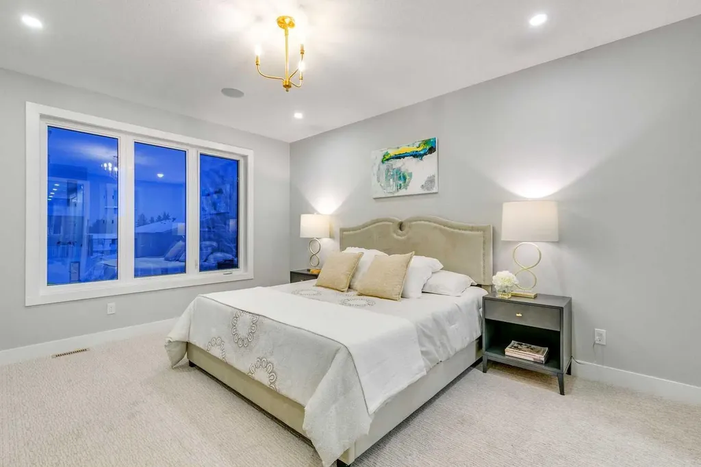 1413 27 Street SW Calgary AB T3C 1L4