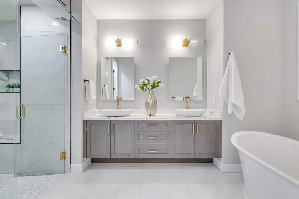 1413 27 Street SW Calgary AB T3C 1L4