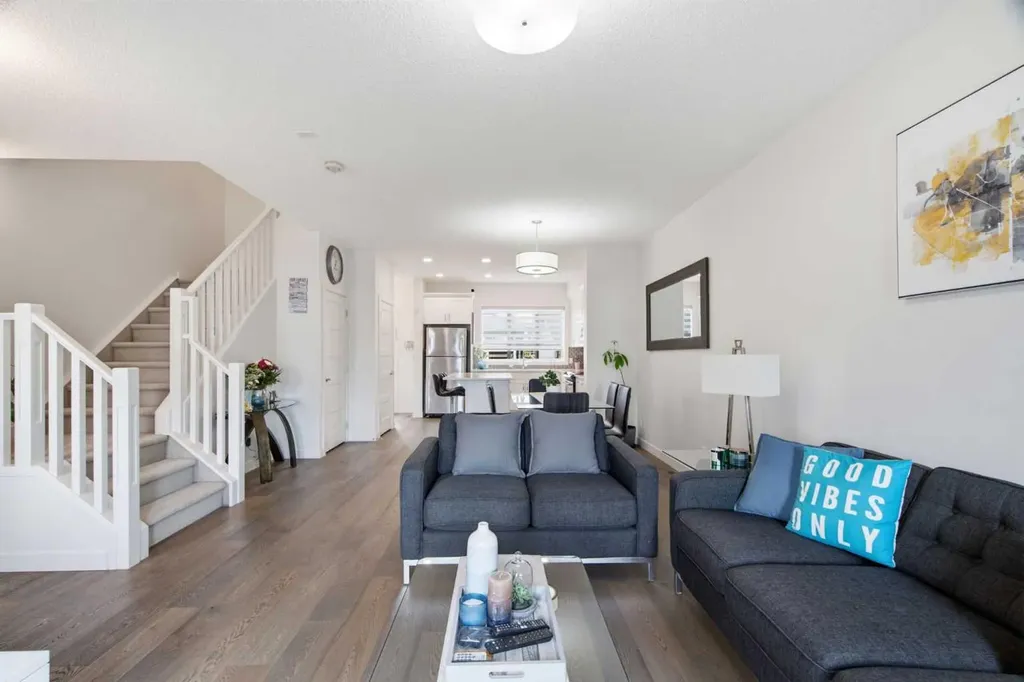 224 Savanna Road Calgary AB T3N 1B4