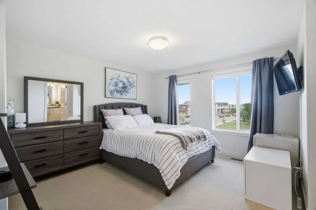 224 Savanna Road Calgary AB T3N 1B4