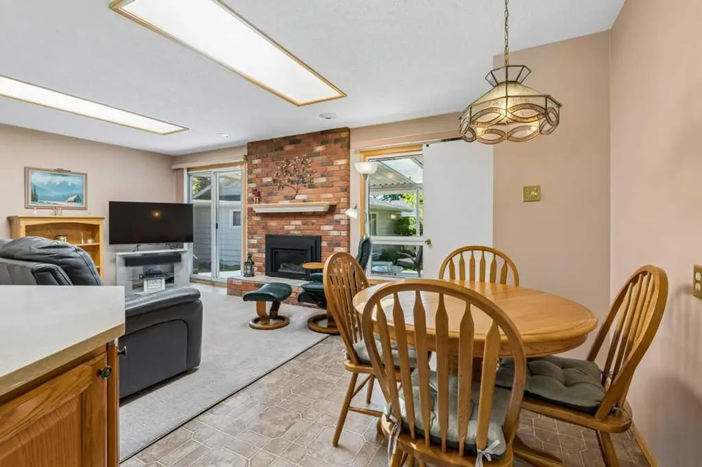 12224 Lake Waterton Way SE Calgary AB T2J 2M4