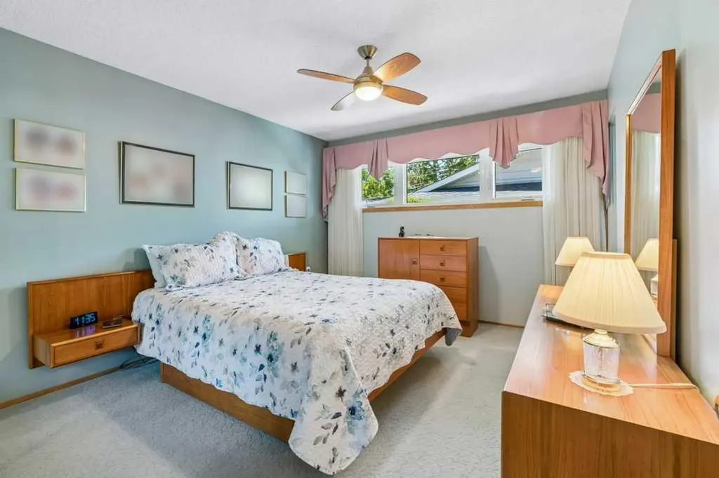 12224 Lake Waterton Way SE Calgary AB T2J 2M4