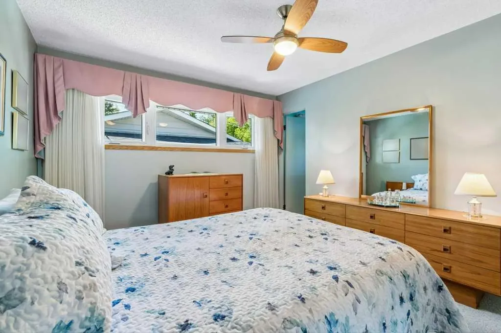 12224 Lake Waterton Way SE Calgary AB T2J 2M4