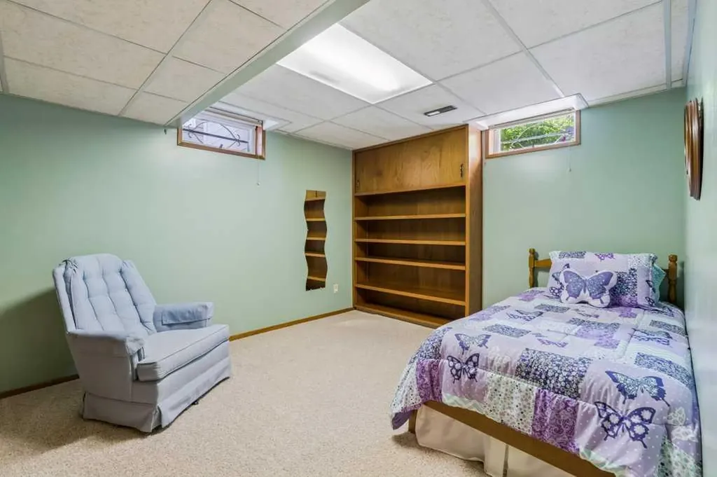 12224 Lake Waterton Way SE Calgary AB T2J 2M4