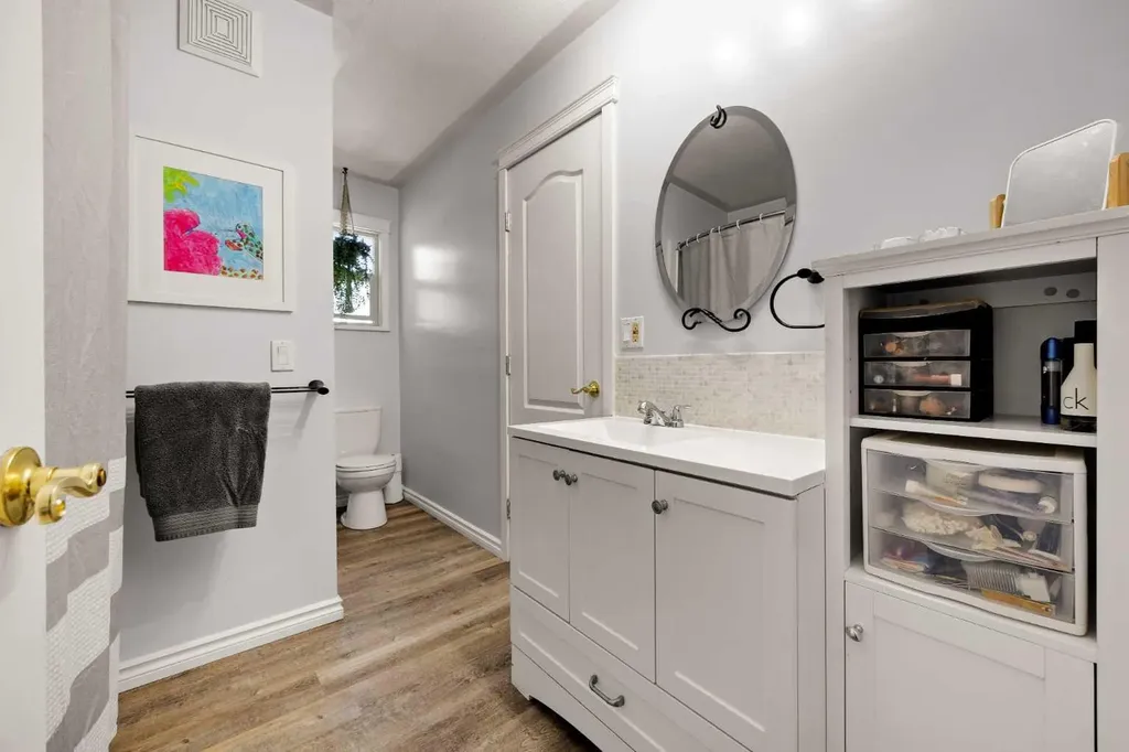 4506 Shannon Drive Olds AB T4H 1C1