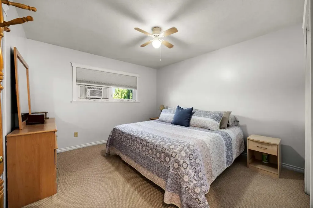 4506 Shannon Drive Olds AB T4H 1C1