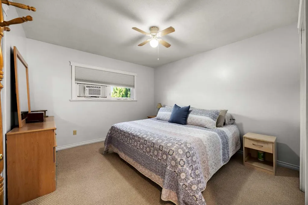 4506 Shannon Drive Olds AB T4H 1C1