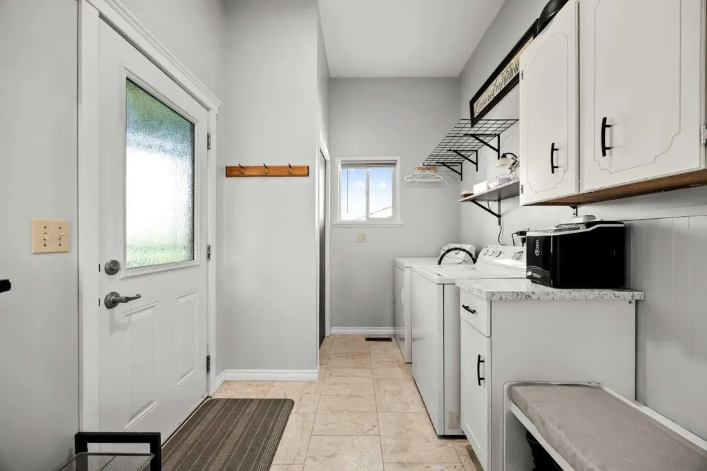 4506 Shannon Drive Olds AB T4H 1C1