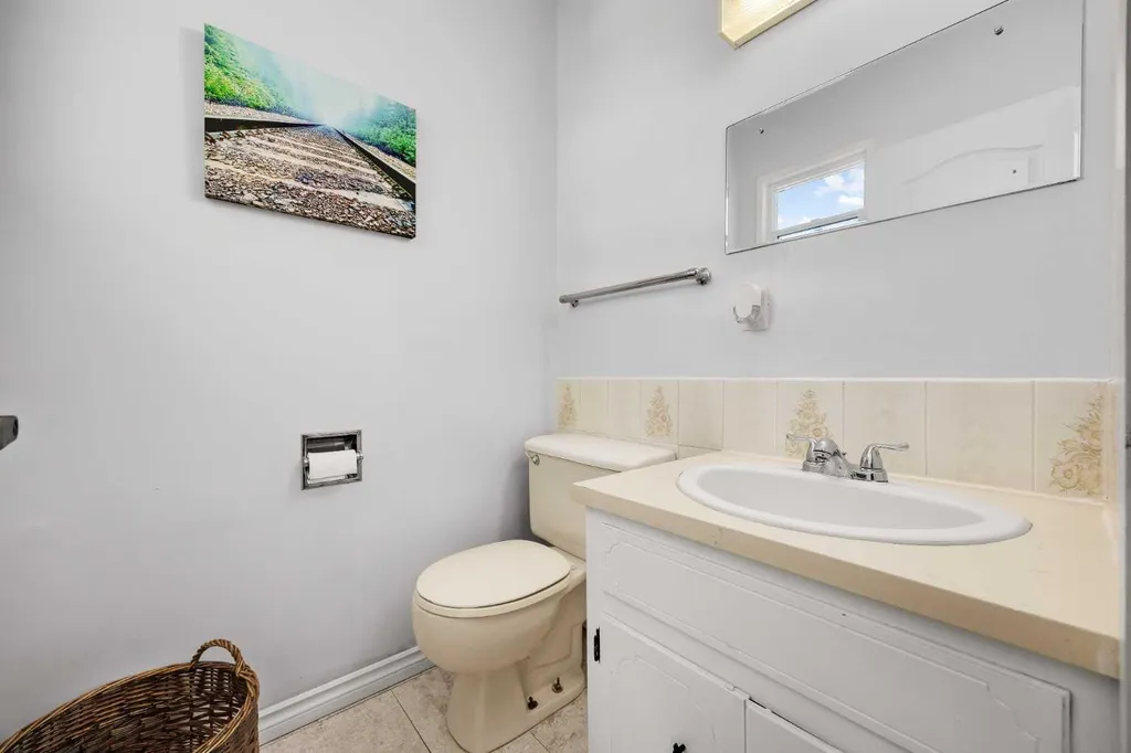 4506 Shannon Drive Olds AB T4H 1C1