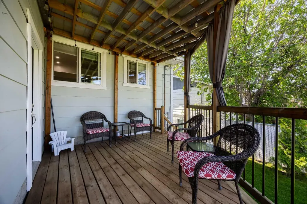 4506 Shannon Drive Olds AB T4H 1C1