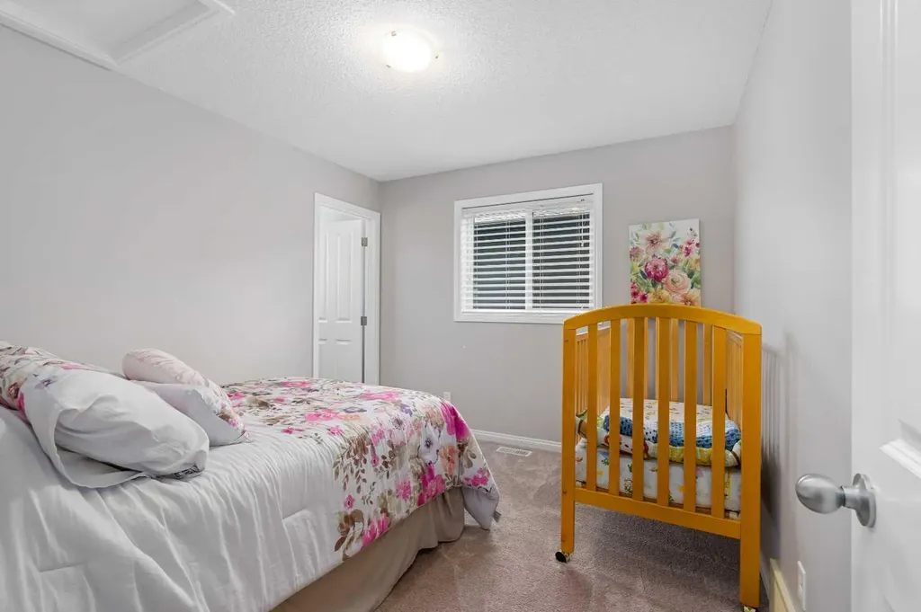 120 Paint Horse Drive Cochrane AB T4C 0X1