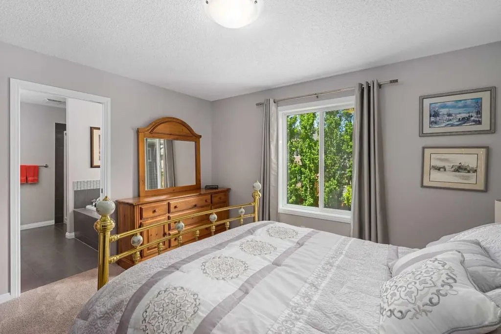 120 Paint Horse Drive Cochrane AB T4C 0X1