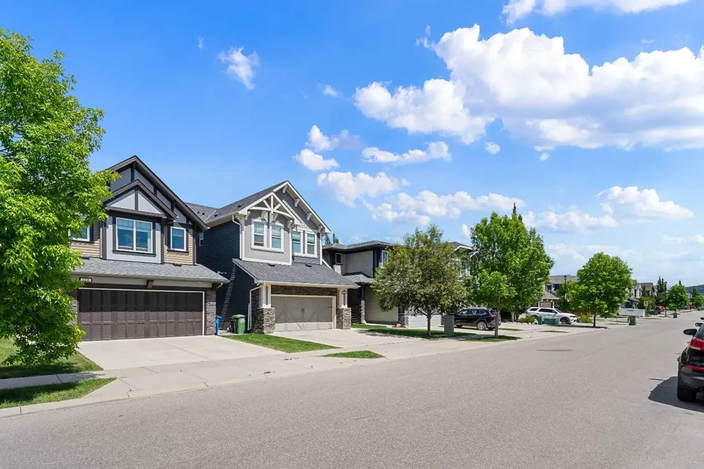 120 Paint Horse Drive Cochrane AB T4C 0X1