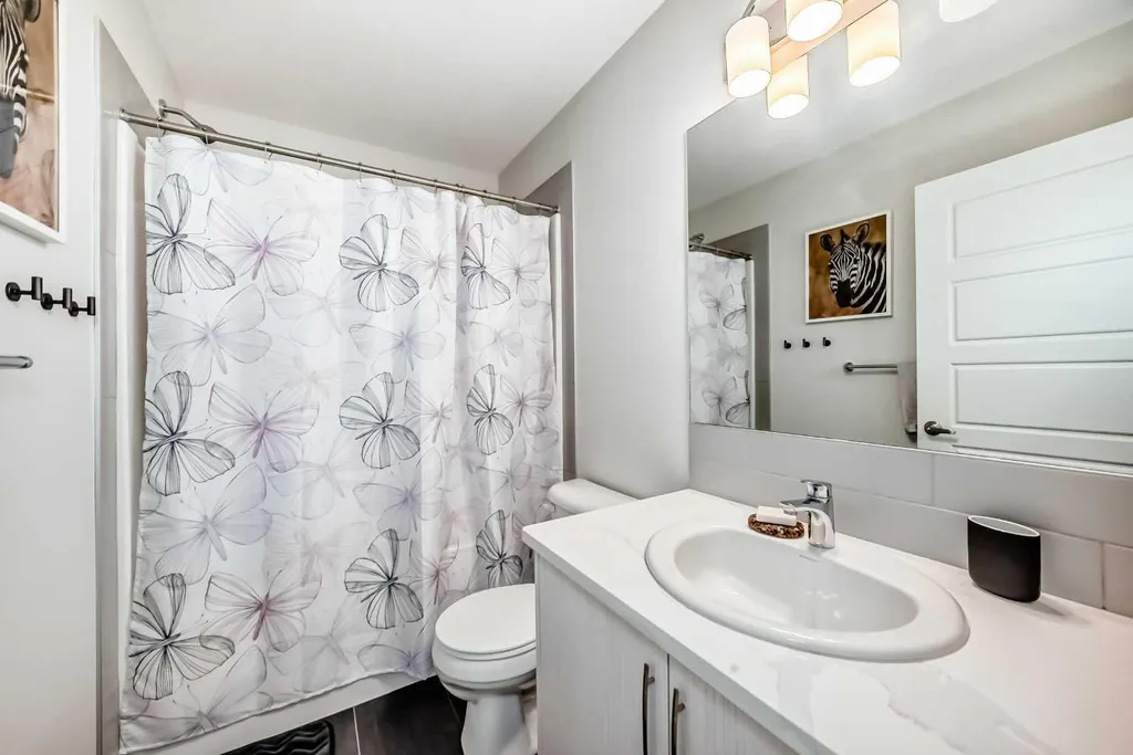 31 Red Embers Parade NE Calgary AB T3N1E9
