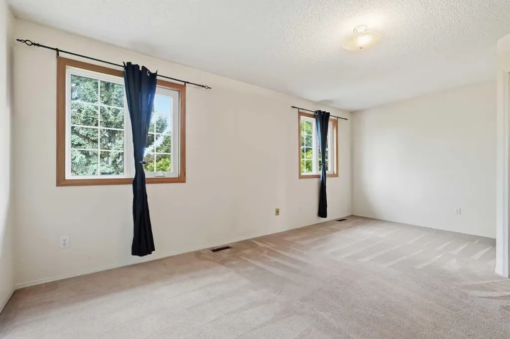 80 Abberfield Court NE Calgary AB T2A 7N4