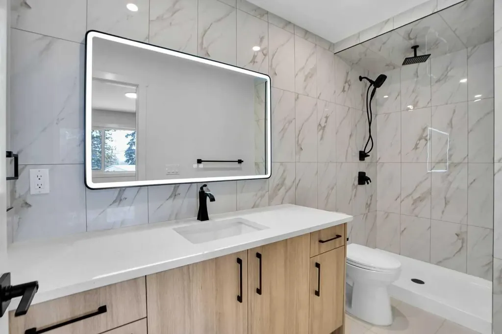 77 Ferncliff Crescent SE Calgary AB T2H 0V5