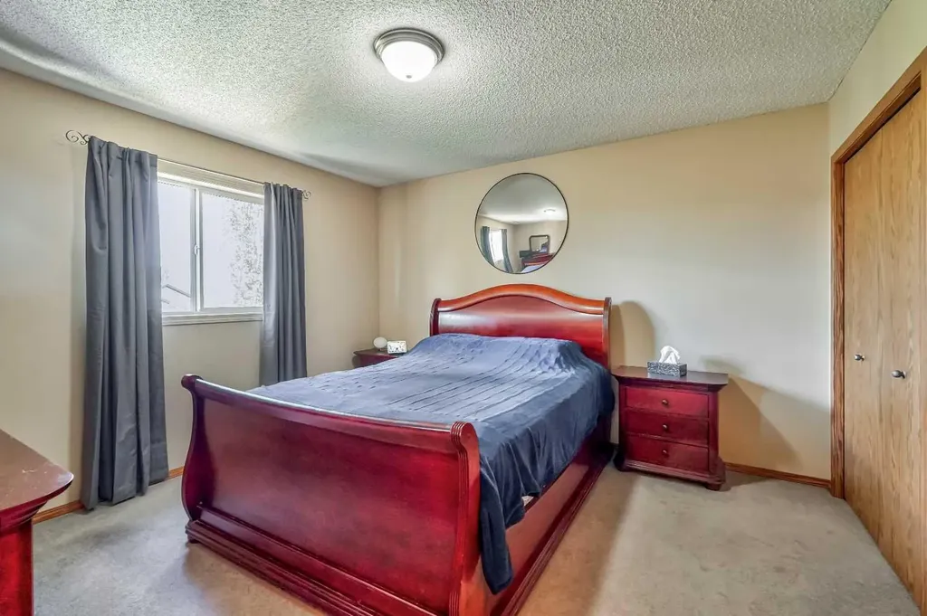 236 Covepark Close NE Calgary AB T3K 5R3