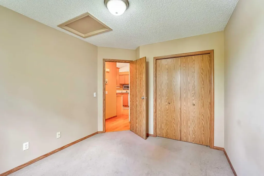 236 Covepark Close NE Calgary AB T3K 5R3