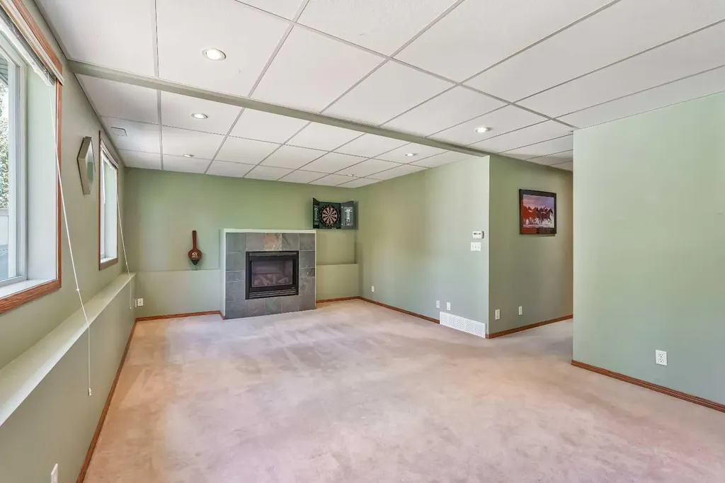 236 Covepark Close NE Calgary AB T3K 5R3