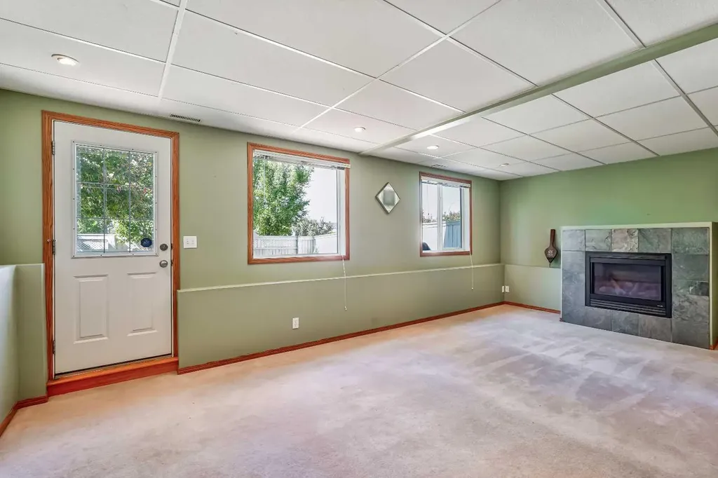 236 Covepark Close NE Calgary AB T3K 5R3