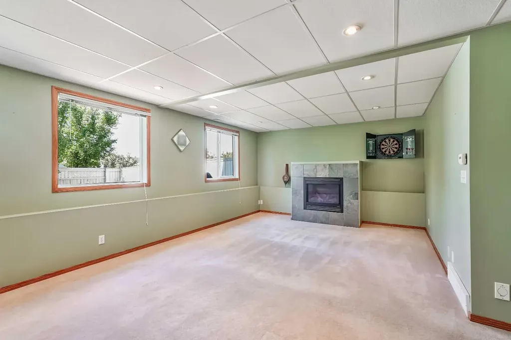 236 Covepark Close NE Calgary AB T3K 5R3