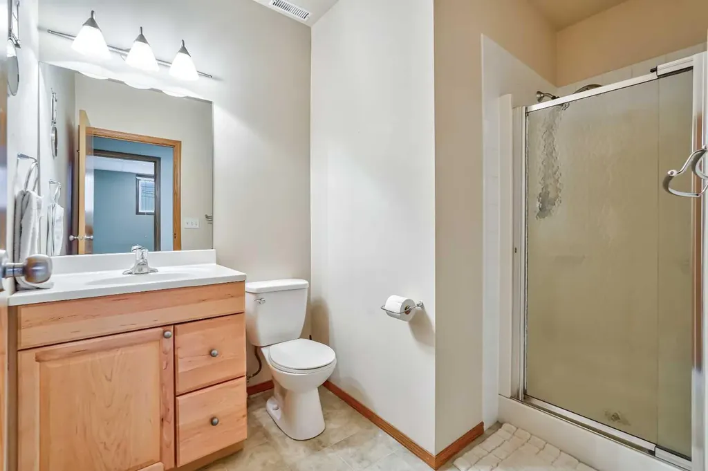 236 Covepark Close NE Calgary AB T3K 5R3