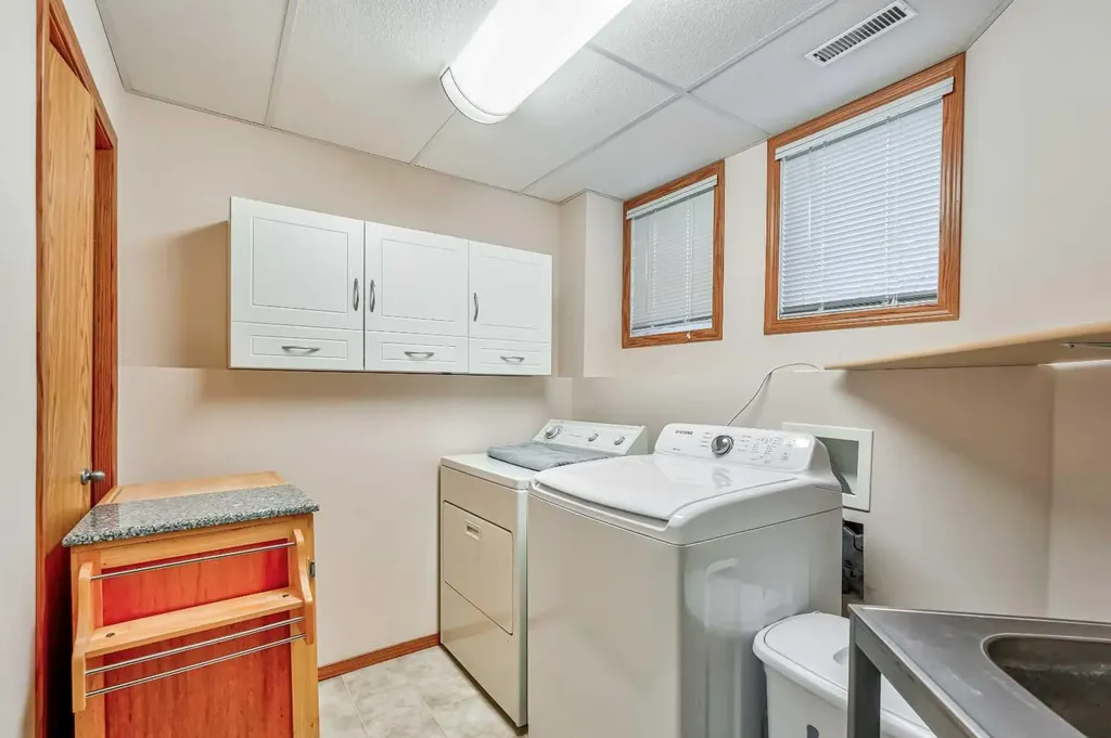 236 Covepark Close NE Calgary AB T3K 5R3