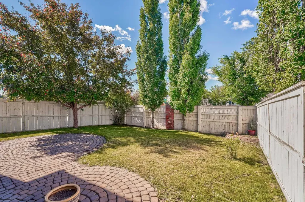 236 Covepark Close NE Calgary AB T3K 5R3