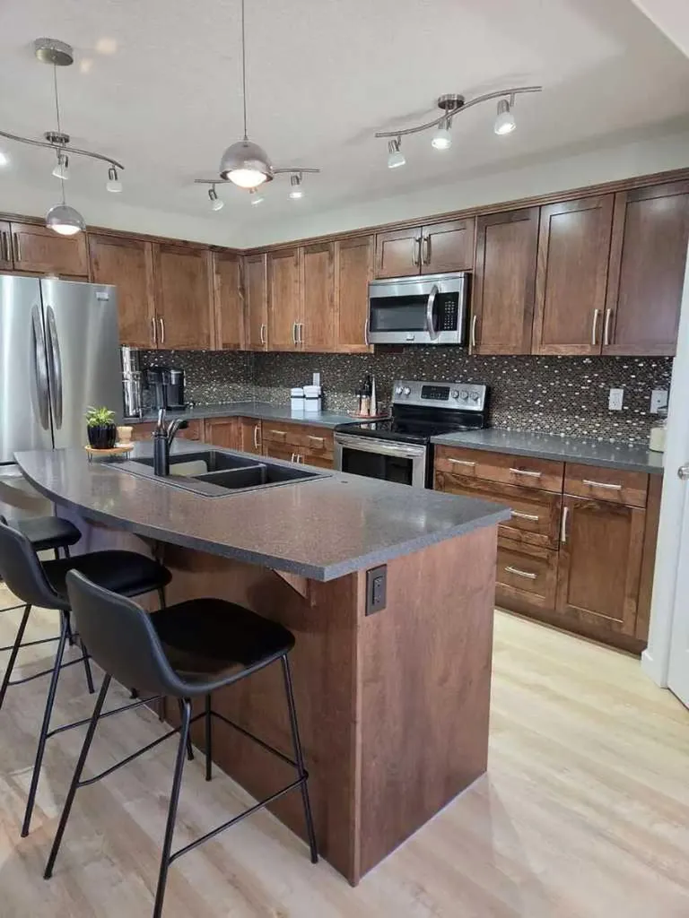 1346 Kings Heights Way SE Airdrie AB T4A 0R9