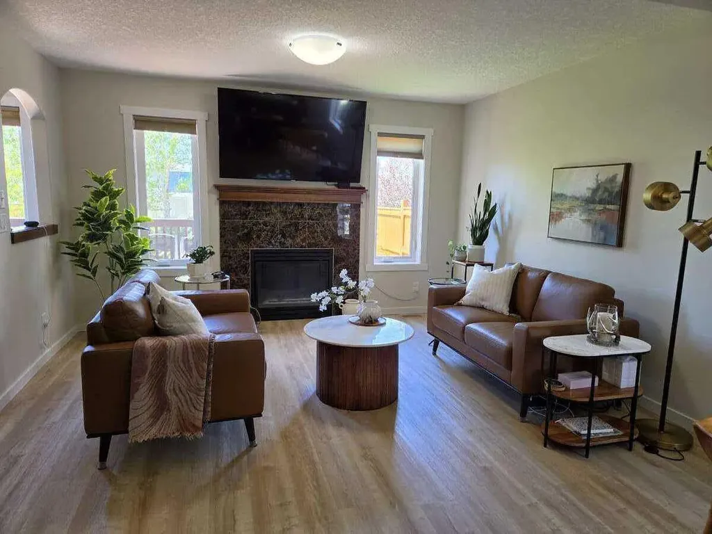 1346 Kings Heights Way SE Airdrie AB T4A 0R9