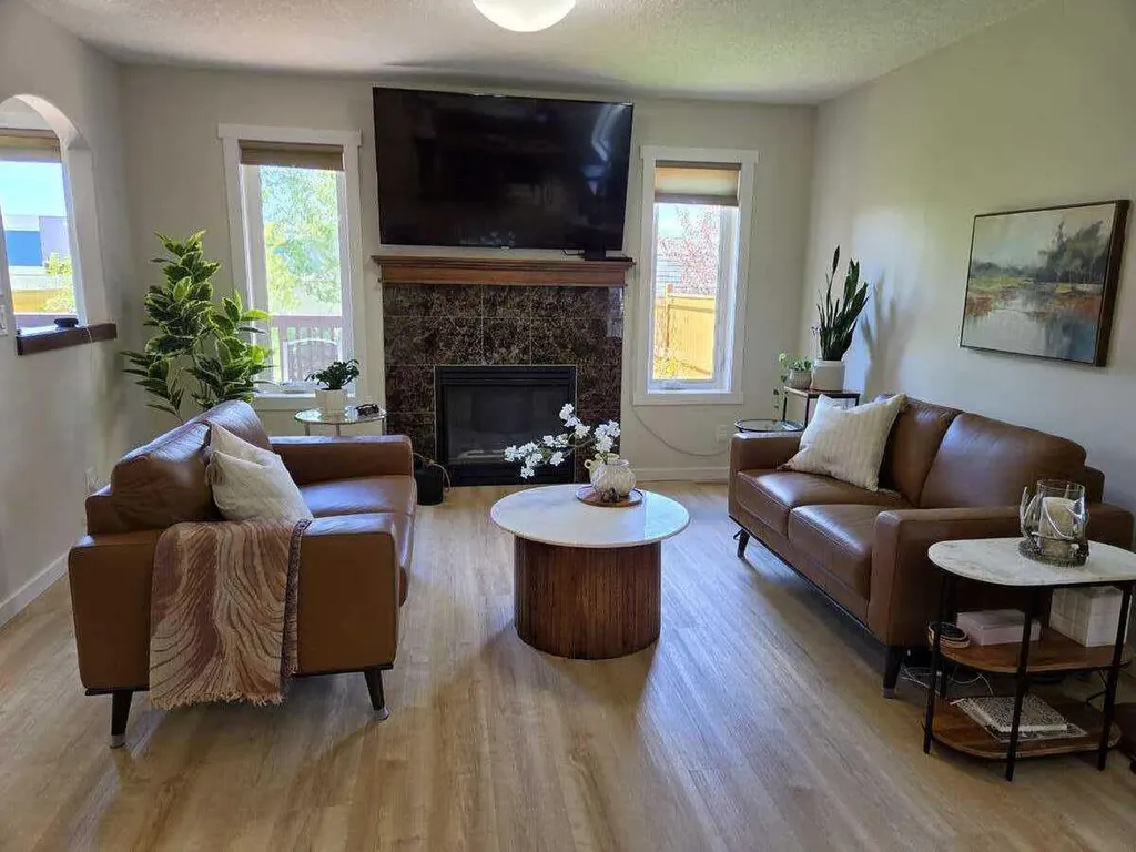 1346 Kings Heights Way SE Airdrie AB T4A 0R9