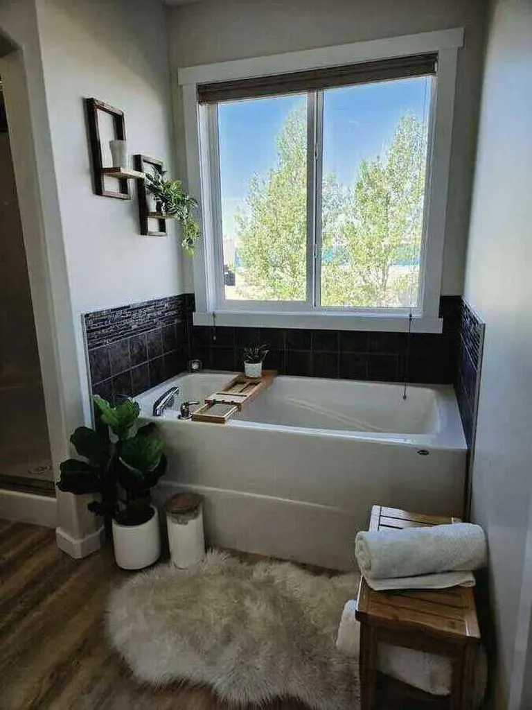 1346 Kings Heights Way SE Airdrie AB T4A 0R9