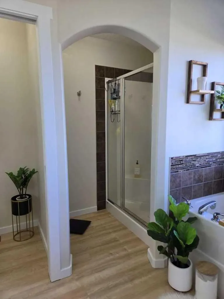 1346 Kings Heights Way SE Airdrie AB T4A 0R9