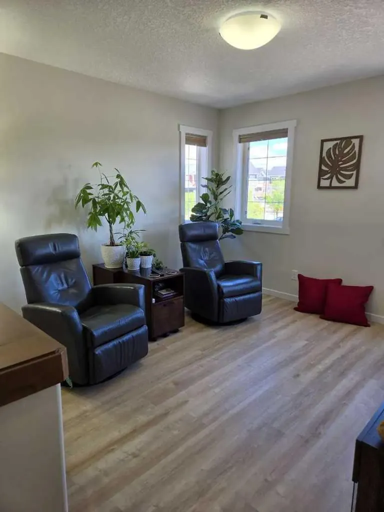 1346 Kings Heights Way SE Airdrie AB T4A 0R9